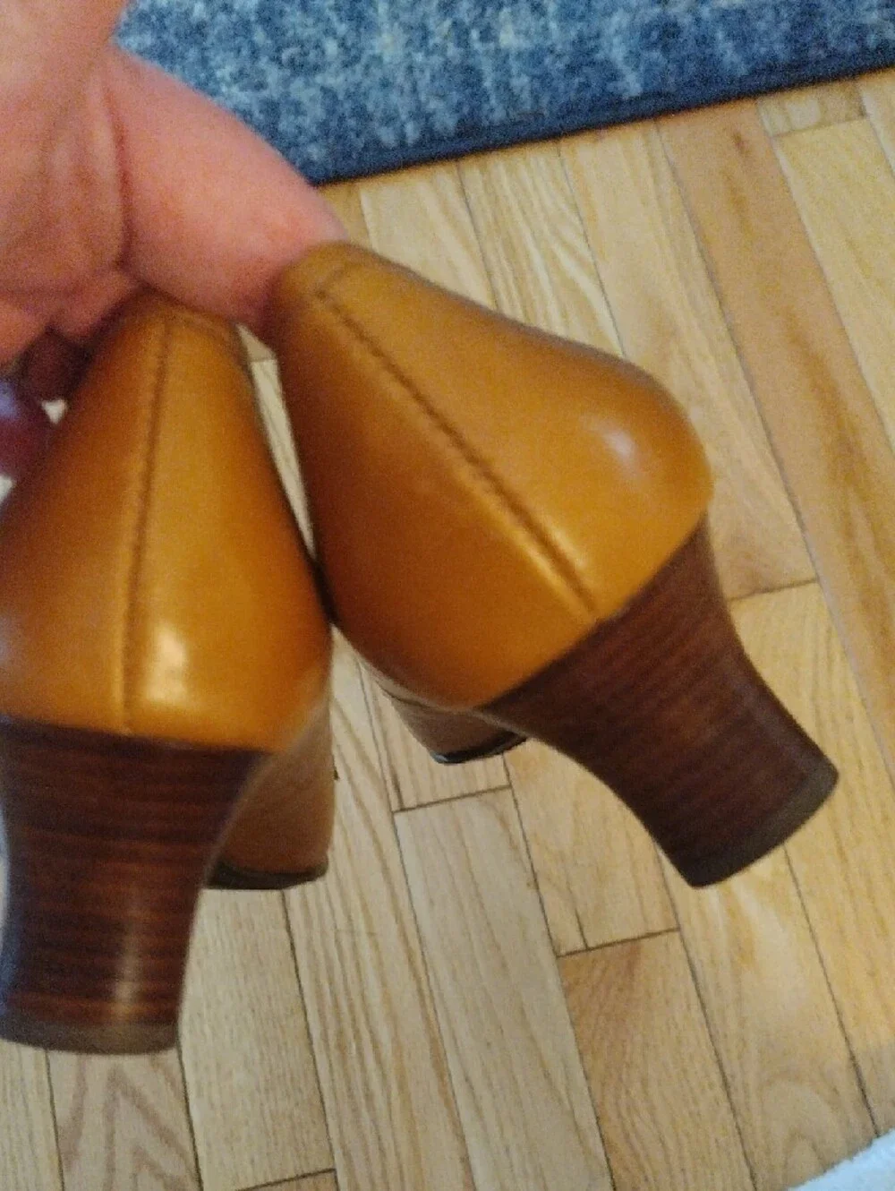 Anne Klein 